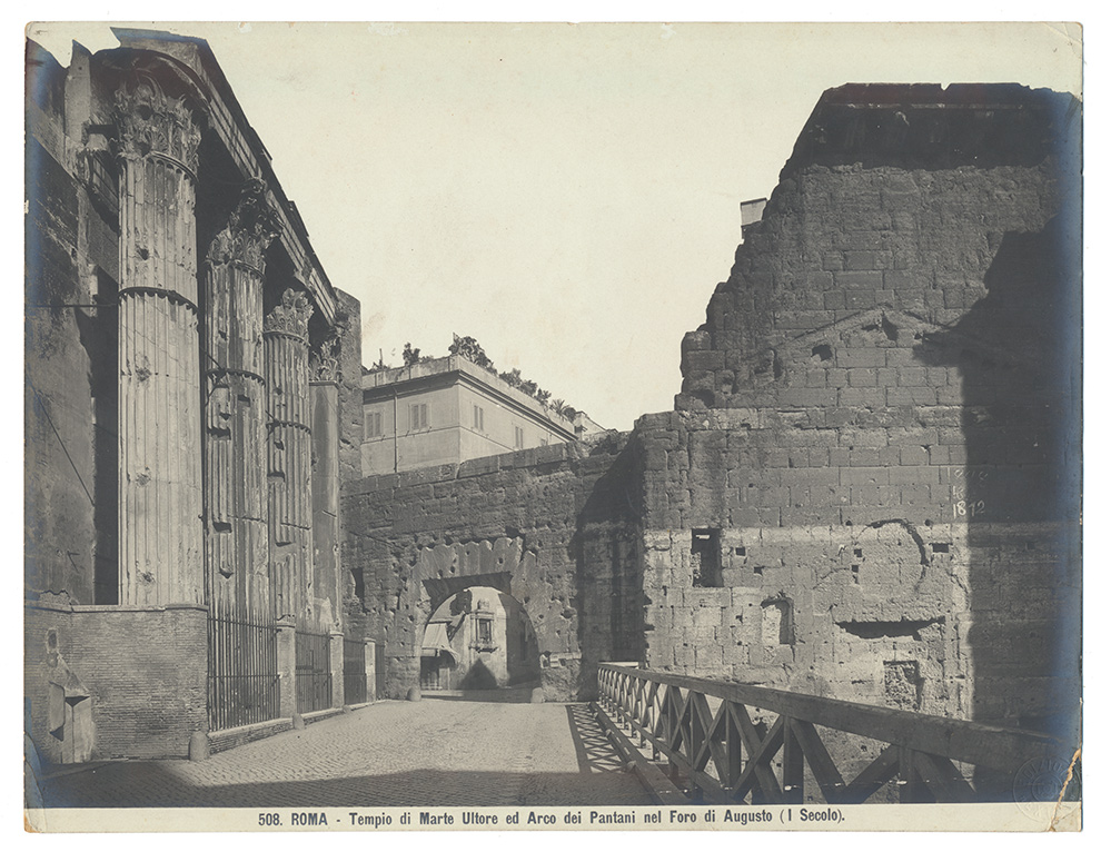 Tempio di Marte Ultore, Arco dei Pantani. Roma