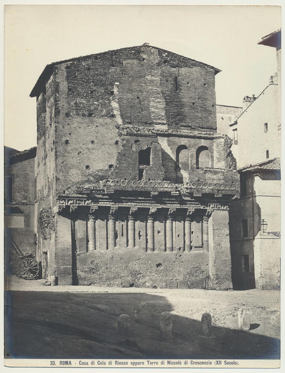 Casa dei Crescenzi. Roma. 1900 ca