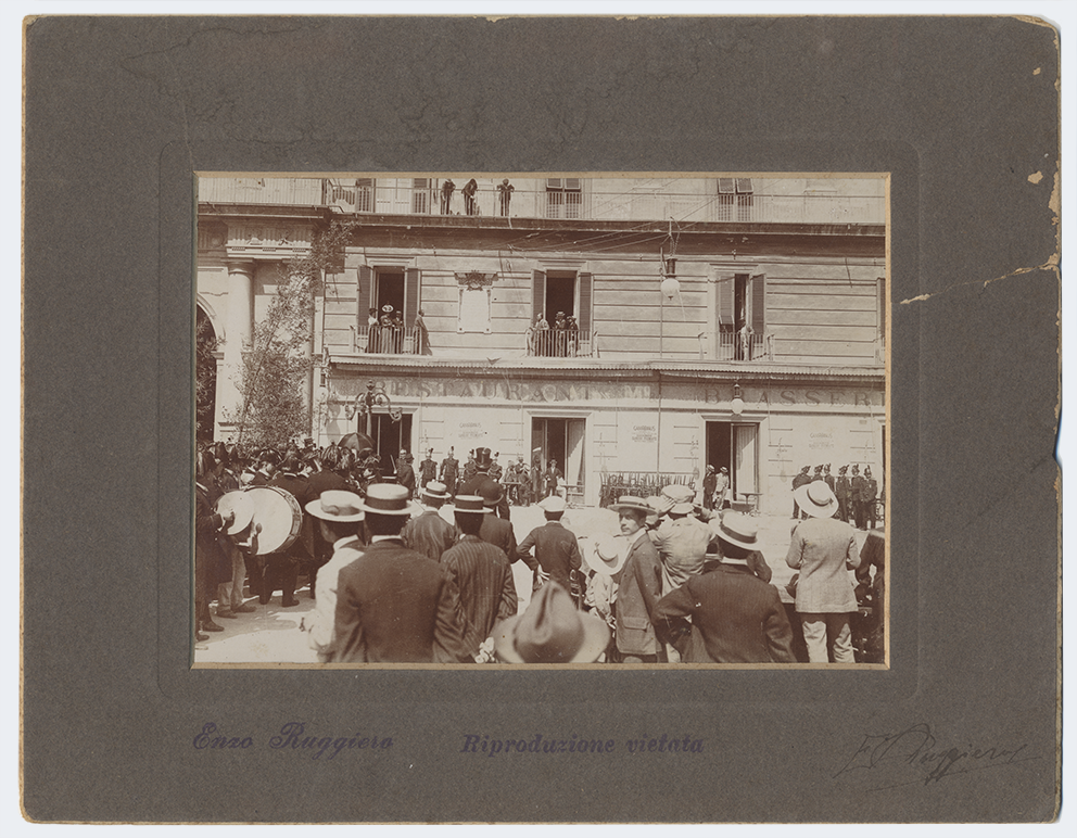 Napoli, piazza del Plebiscito, palazzo della prefettura, 1907
